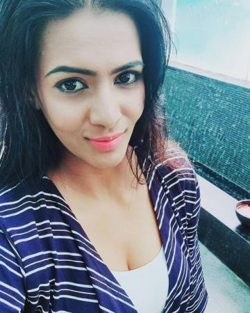malluaunty